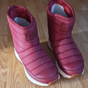 Kizik Women's Winter Boots - Red
